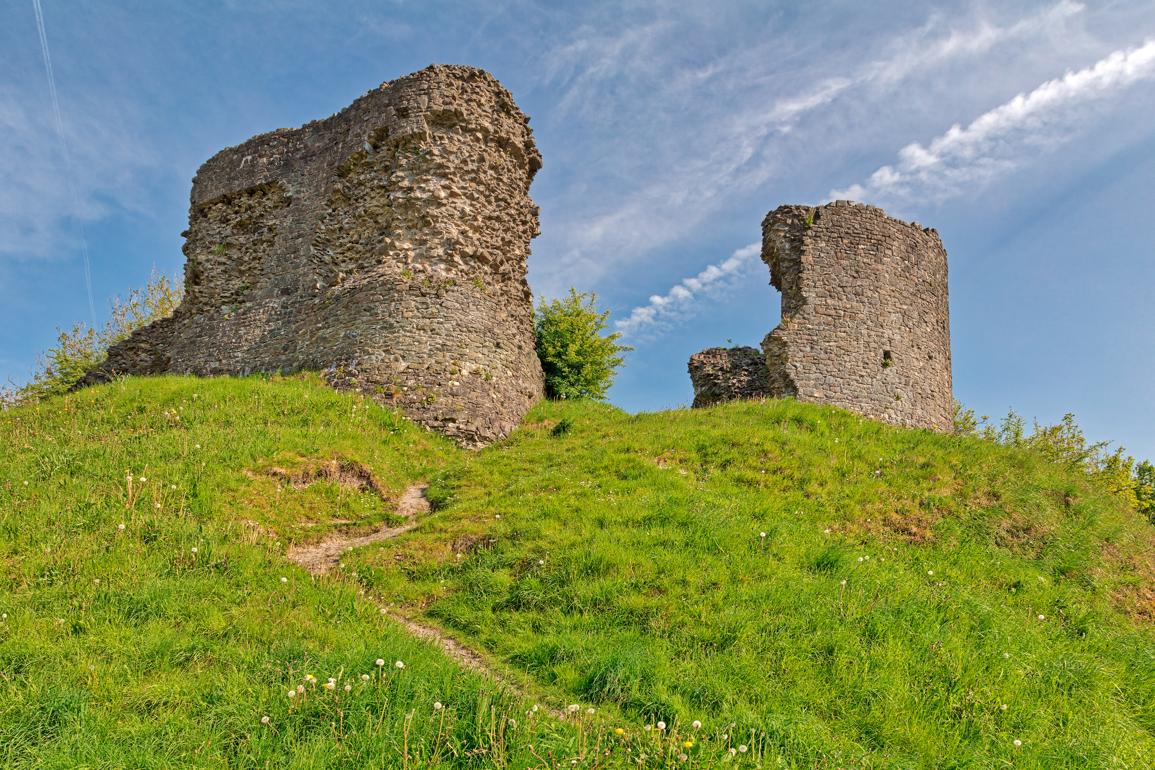 Llandovery Castle Ruins (freebie) by boldfrontiers