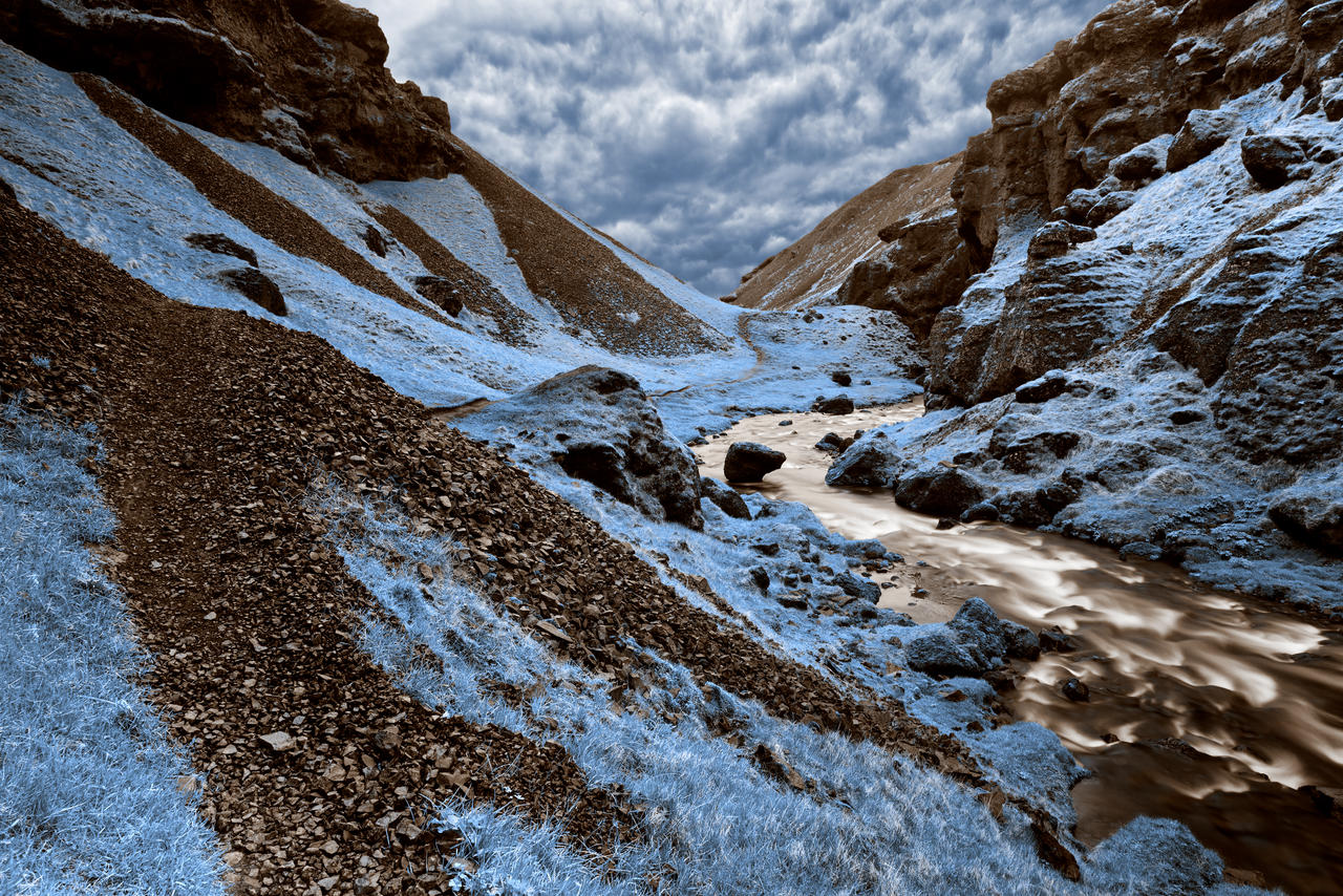 Blue River Gorge by boldfrontiers