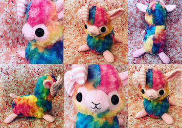 [FOR SALE] A Fluffy Rainbow Alpaca