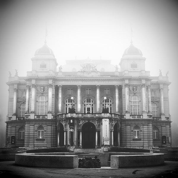 ..croatian national theatre..