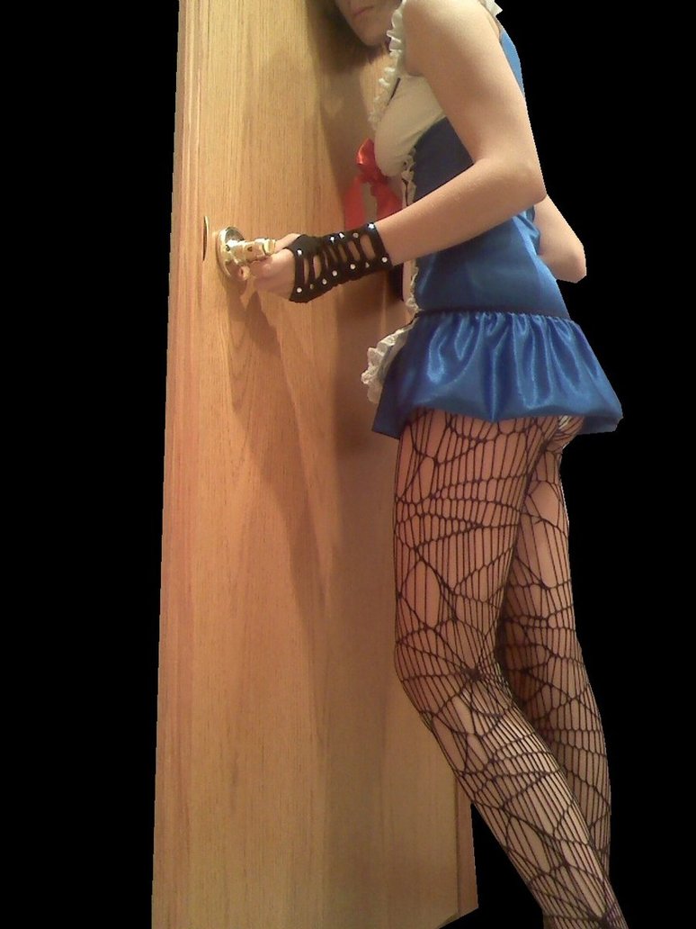 Alice Dont Open The Door