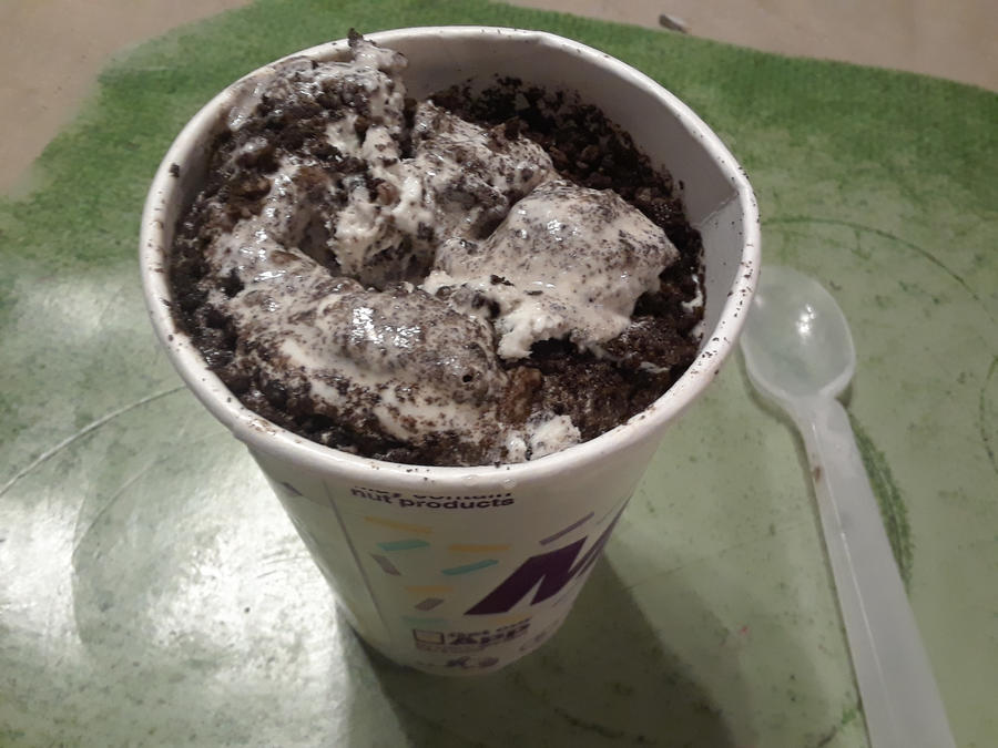 Mcdonalds Oreo McFlurry 4 by SuperSweetCiCi on DeviantArt