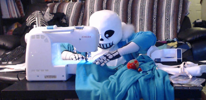 Undertale Sans Cosplay (Sewing something special)