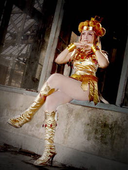 the golden queen of universe