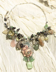 shell barocco necklace