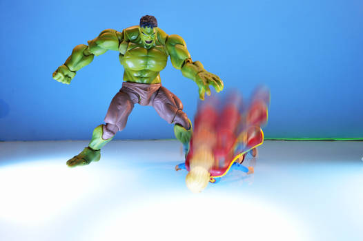 Hulk v Supergirl 10