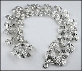 Wire Scrolled Linked Bracelet