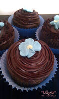 Chocolate Cupcakes no.3 - Royal Icing Flowers