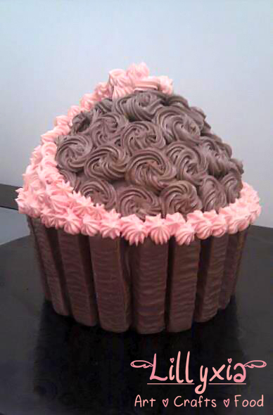 Giant Cupcakes No.1