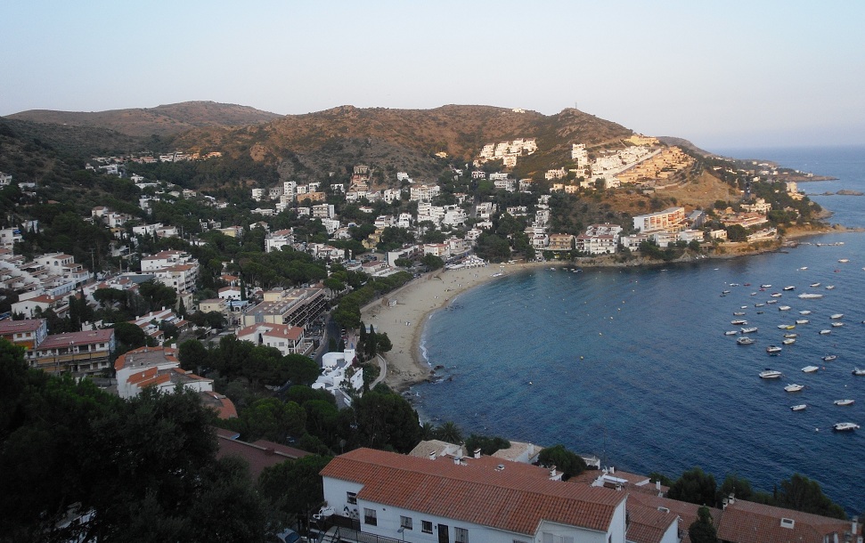 Rosas, anse de l'Almadraba le soir