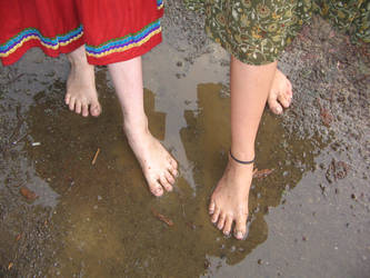 feet in rain