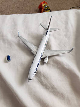 MY RYANAIR MODEL PLANE