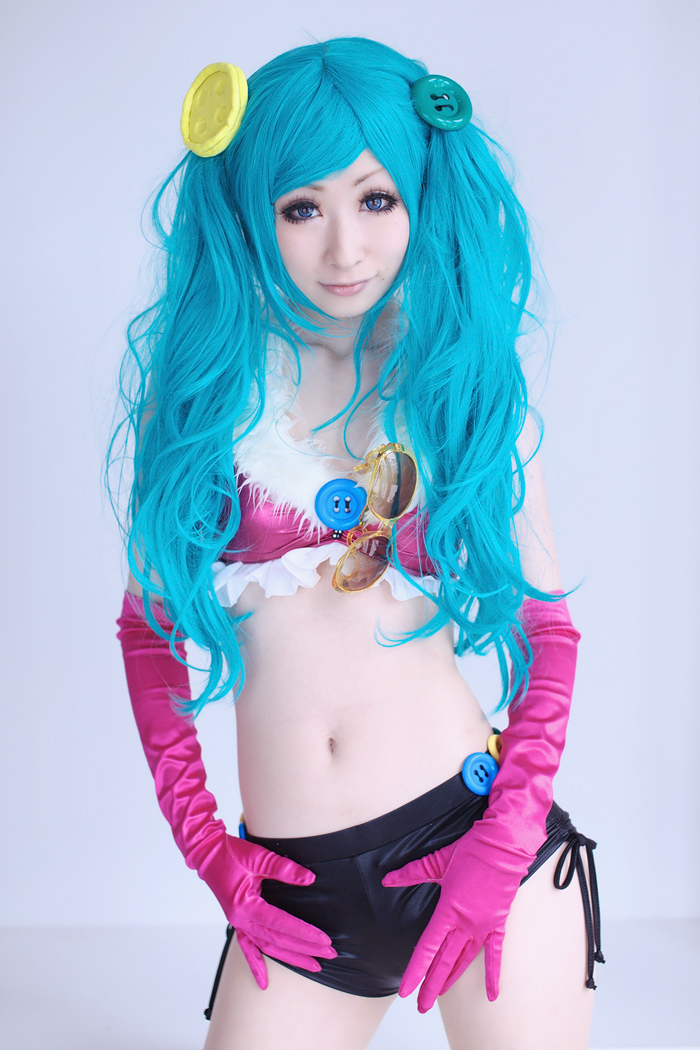 Miku Hatsune cosplay 16