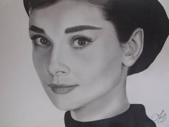 Audrey Hepburn by DaniiSantos