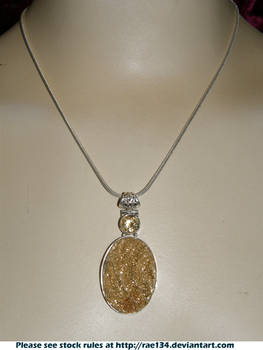 Jewellery Gold Aura Pendant