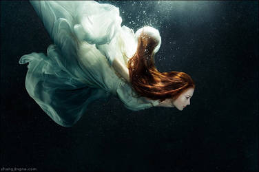 Motherland Chronicles #23 - Dive - Model by JessicaDru