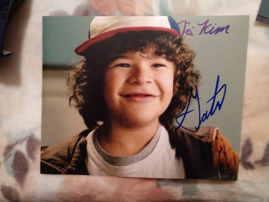 Gaten Matarazzo's autograph by on DeviantArt
