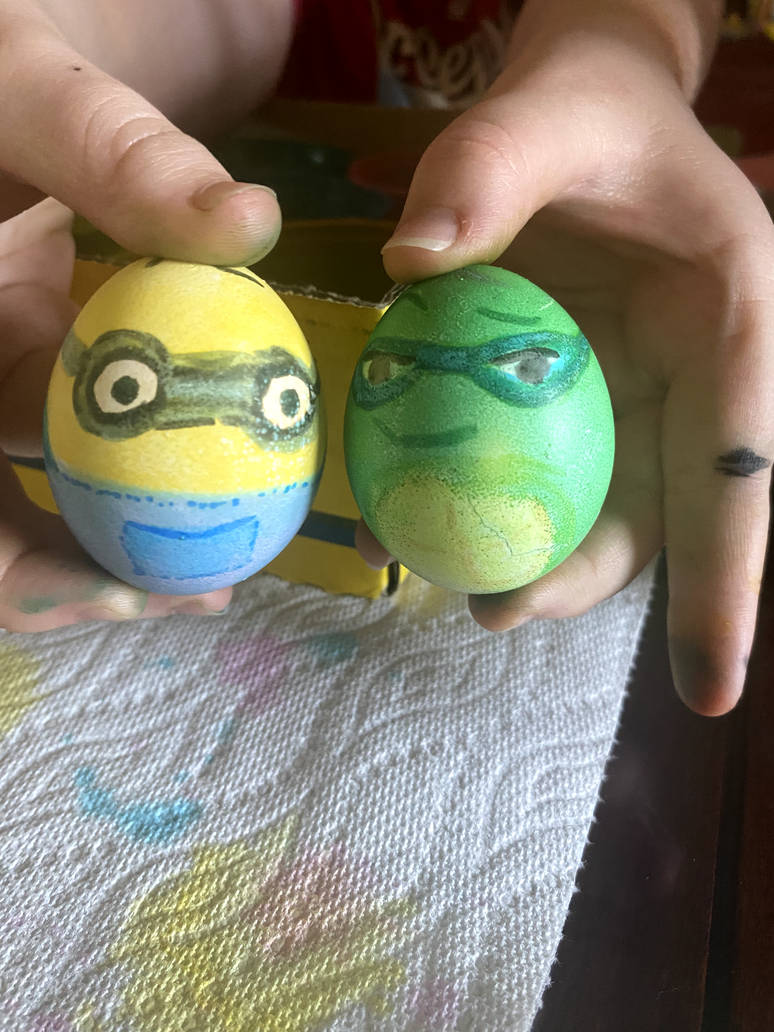 Minion and Ninja Turtle eggs by regulartreecrhistmas on DeviantArt