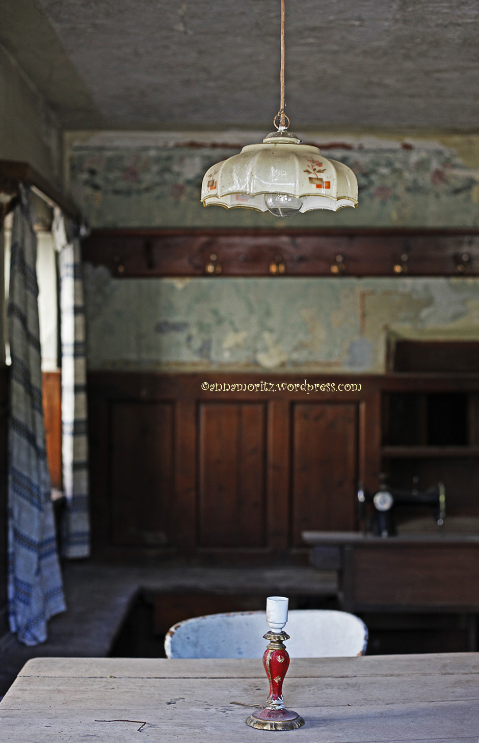 Abandoned house - the living room