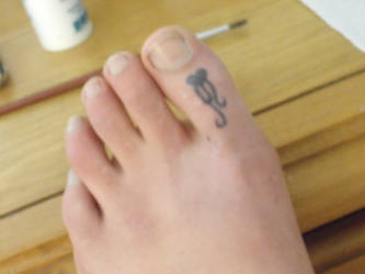 toe tattoo