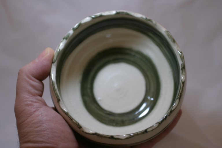 Crenulated bowl