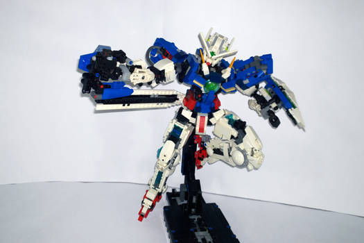 LEGO Gundam Exia GN-001