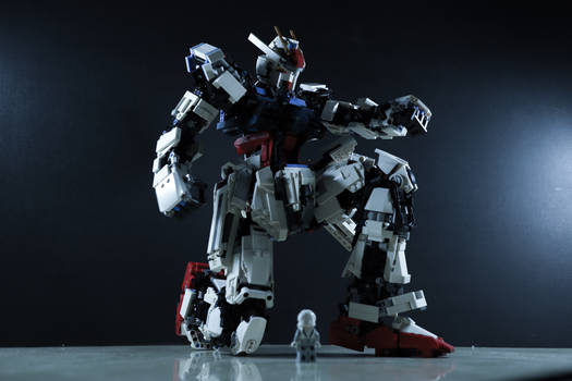 LEGO Strike Gundam GAT-X105