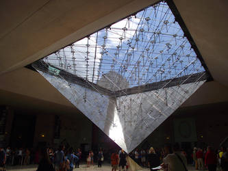 Pyramide Carrousel du Louvre