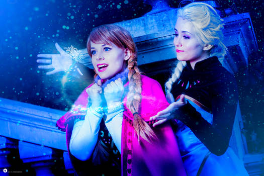 Elsa and Anna - Frozen