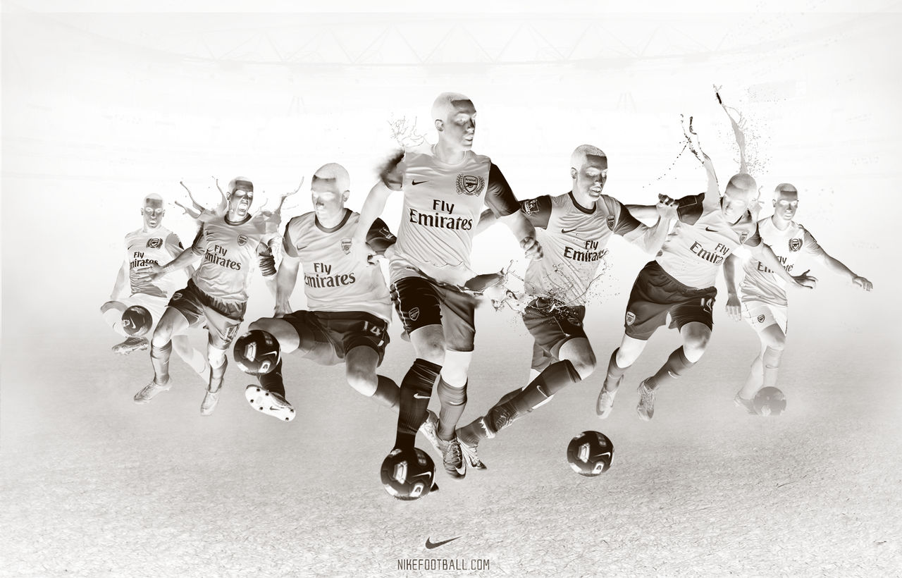 Theo Walcott: Arsenal Nike Football