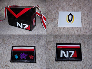 Mass Effect N7 purse set