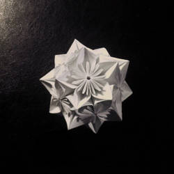 white kusudama