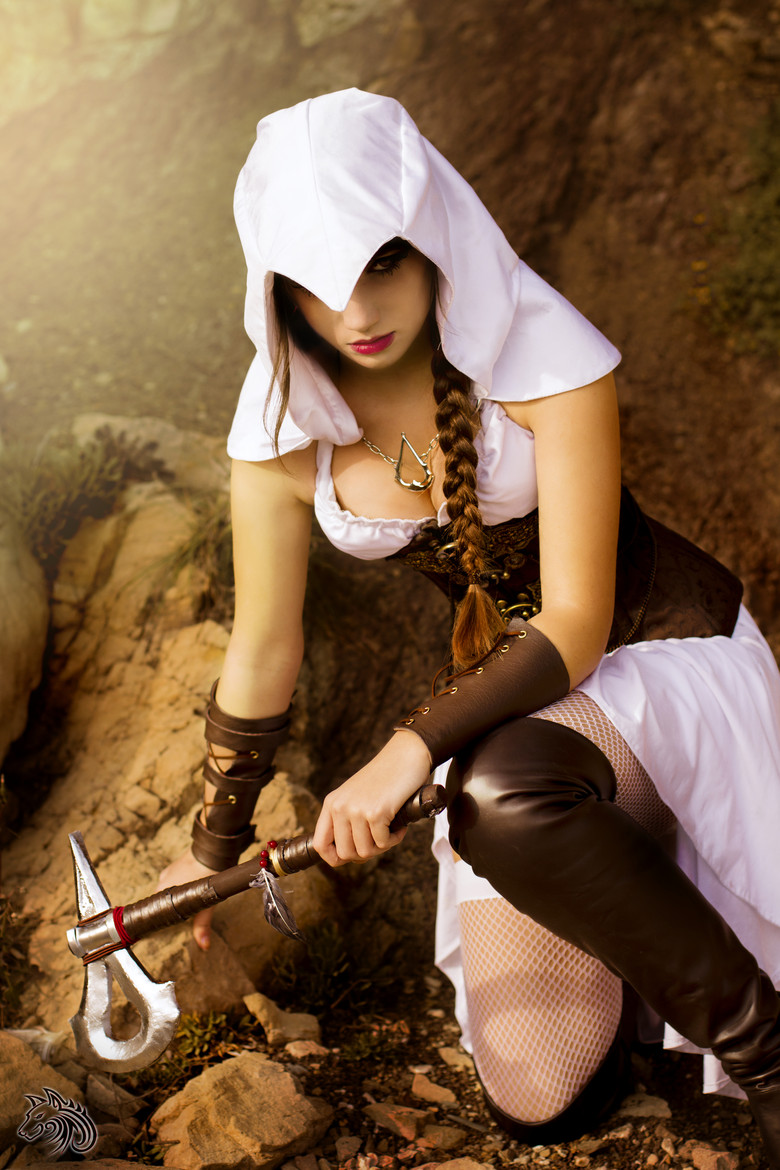 Assassin's Creed Female Cosplay