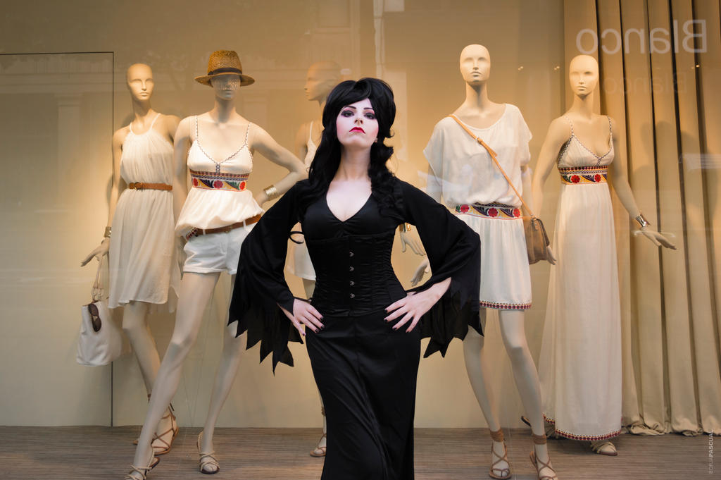 Elvira goes shopping  3