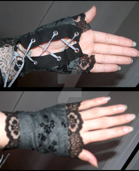 'Floral Lace Lolita Goth Style Gloves' 1