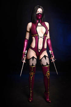 Cosplay Mileena  Mortal Combat 9