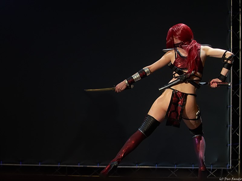 Cosplay Scarlet  Mortal Combat 9