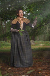 Claire Fraser in Craigh na Dun