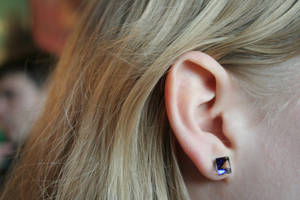 right ear and an earring