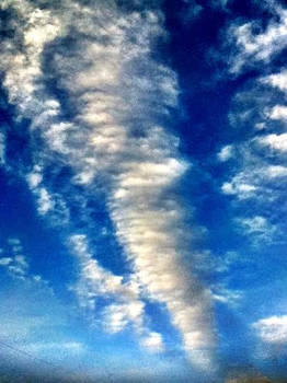 Lined up clouds