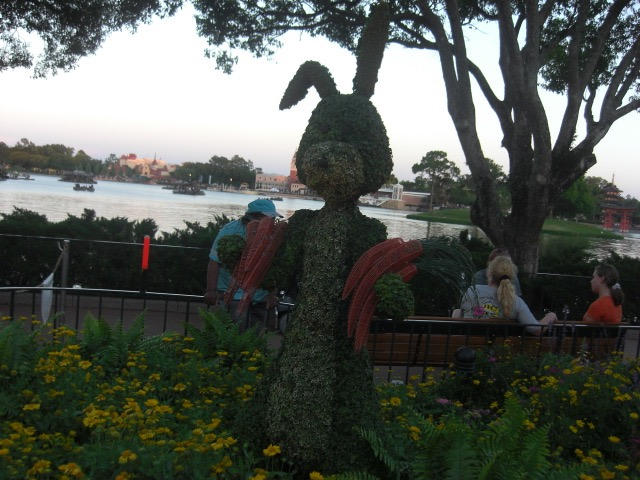 Rabbit Topiary by kylgrv on DeviantArt