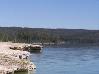 lake at yellowstone