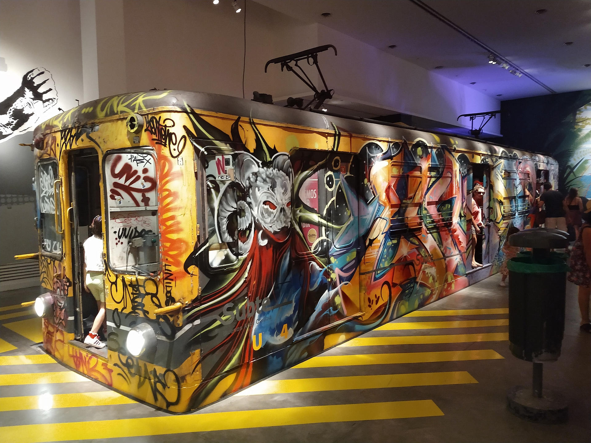 Street art - subway by Gizzma on DeviantArt