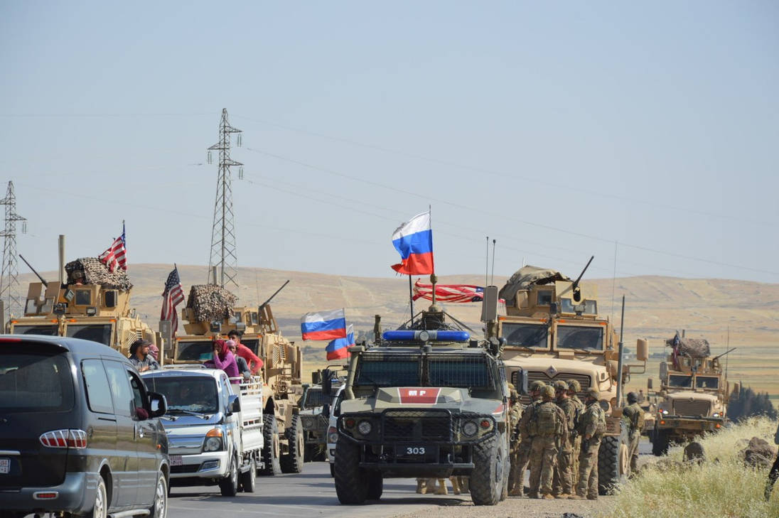 Операция в сирии год. Российские военные блокировали колонну армии США В Сирии. Аль Танф в Сирии. Вс РФ В Сирии 2022. Российские военные блокировали колонну армии США.