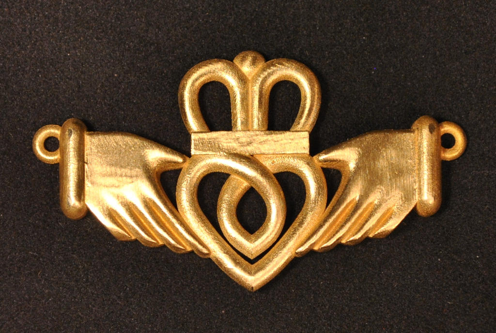 Claddagh Pendant - Brass