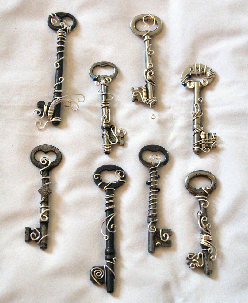 Wire-Wrapped Skeleton Key Pendants (for sale) by SilverHauntArmoury on ...
