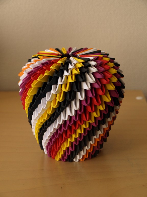 Spiral Vace (3D Origami)