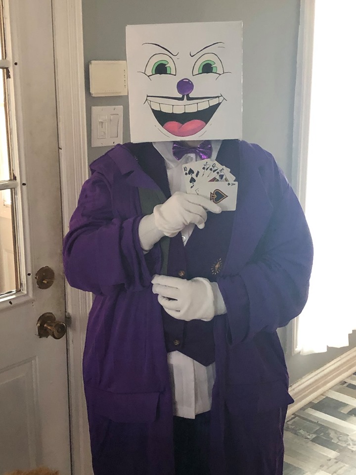 QMA Cosplays - I'll be doing my dnd character a bit later. King Dice:  @fox.ina.box 📸: @vampiriaphotography_cosplay . . . #kingdicecuphead # kingdice #kingdicecosplay #devilcosplay #devilcuphead #cupheadkingdice  #cuphead #cupheadcosplay #cupheaddevil