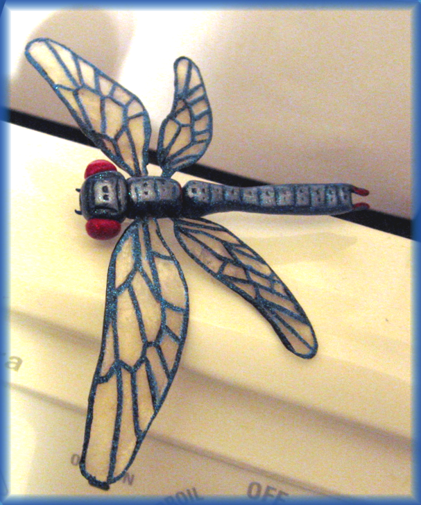 Dragonfly pin