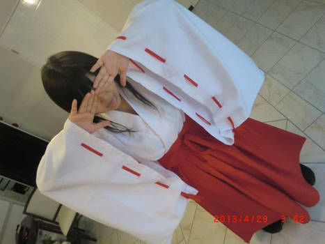 miko cosplay